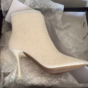 INC International Concepts Shoes Inc International Concepts